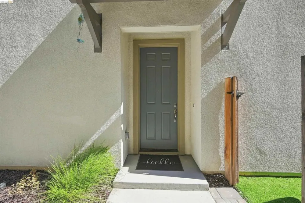 59 Autumn Ln Pittsburg, CA 94565