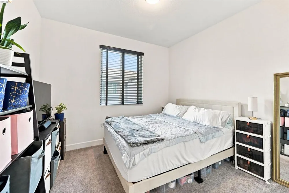 59 Autumn Ln Pittsburg, CA 94565