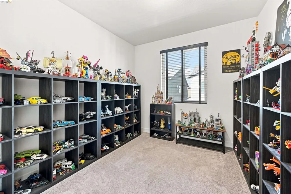 59 Autumn Ln Pittsburg, CA 94565