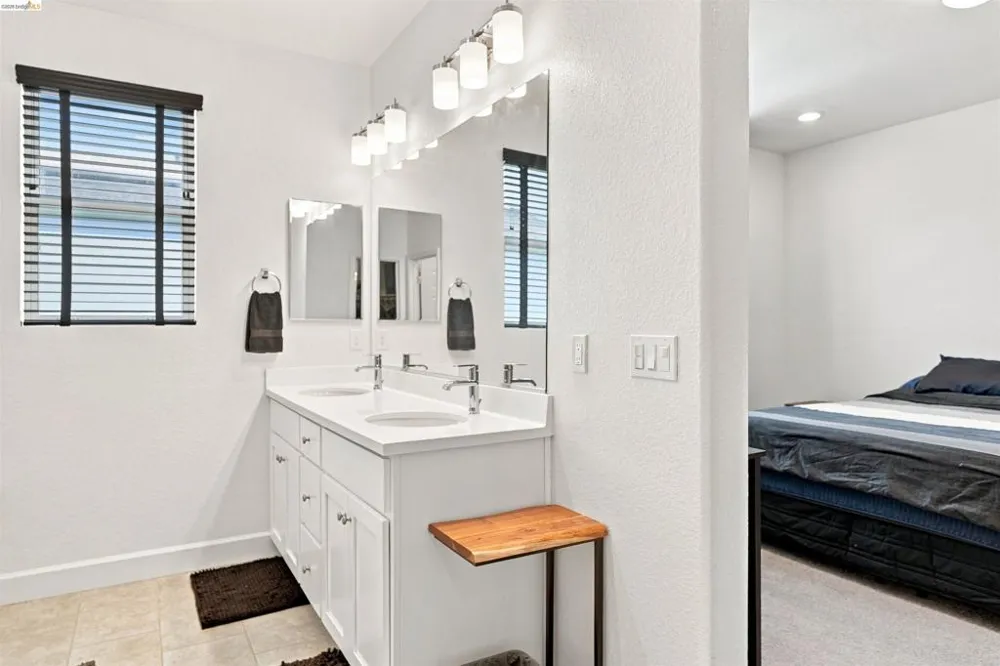 59 Autumn Ln Pittsburg, CA 94565