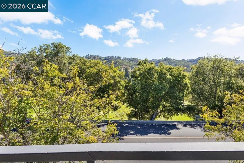 3674 Rossmoor Pkwy #5 Walnut Creek, CA 94595