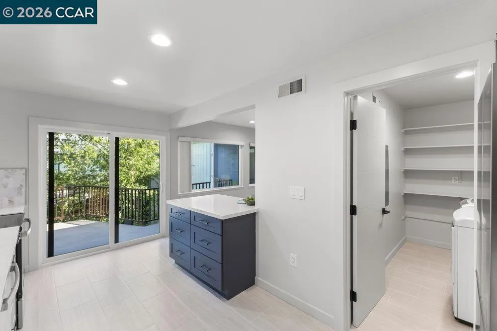 3674 Rossmoor Pkwy #5 Walnut Creek, CA 94595
