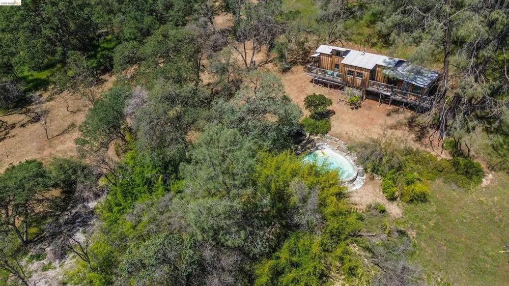 17270 Robin Ridge Sonora, CA 95370