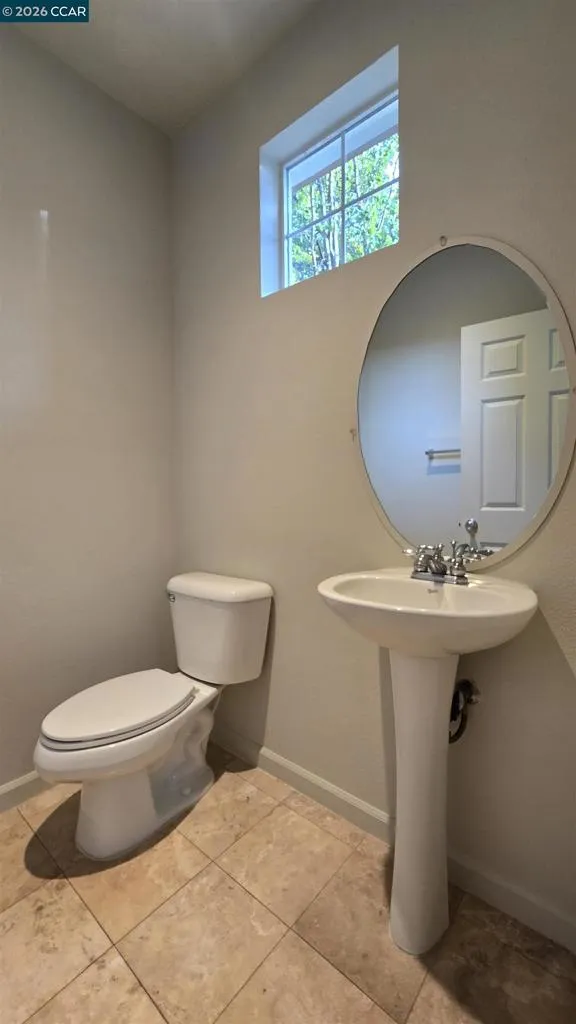 1092 Gardenia Ln Concord, CA 94520