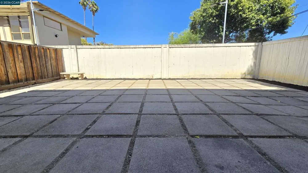 1092 Gardenia Ln Concord, CA 94520