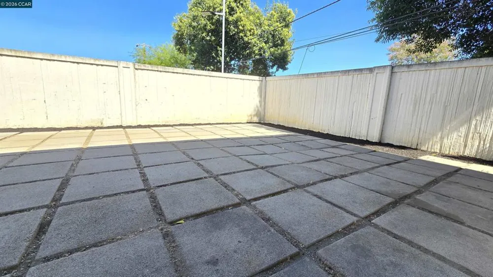 1092 Gardenia Ln Concord, CA 94520