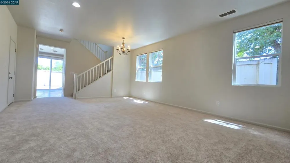1092 Gardenia Ln Concord, CA 94520