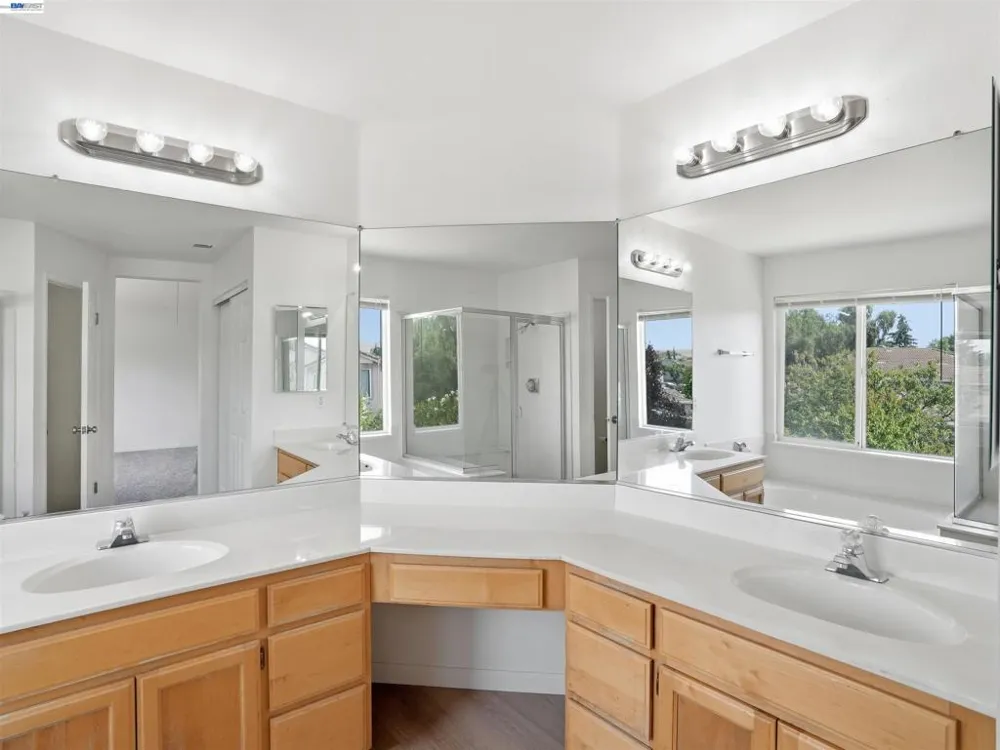 2356 Yorkshire Dr Antioch, CA 94531
