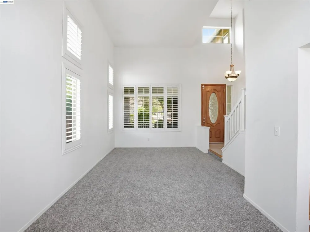 2356 Yorkshire Dr Antioch, CA 94531