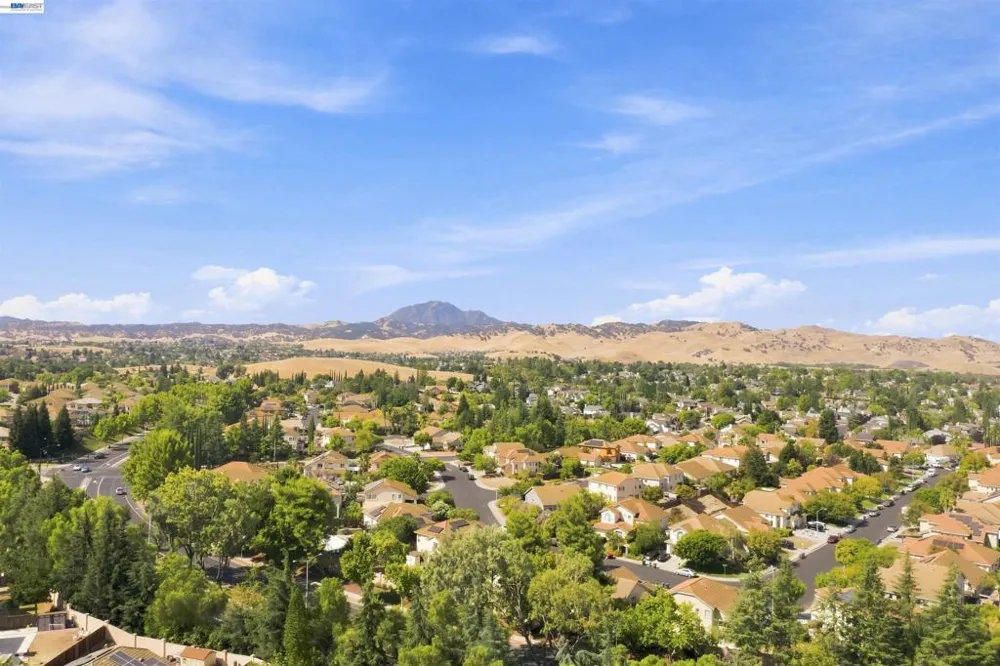 2356 Yorkshire Dr Antioch, CA 94531
