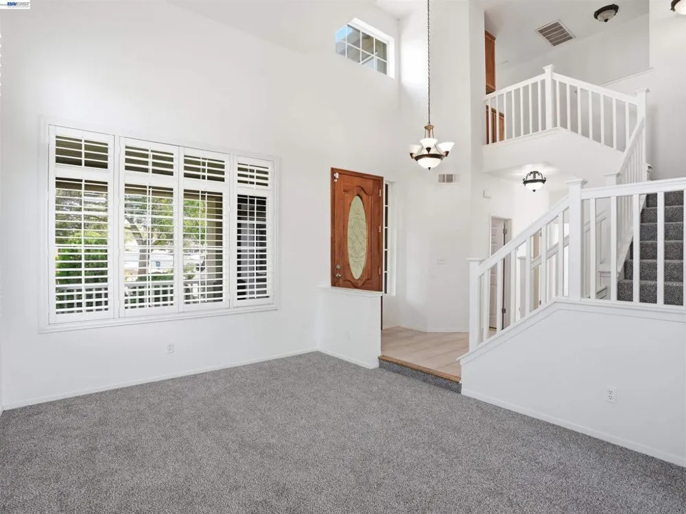 2356 Yorkshire Dr Antioch, CA 94531