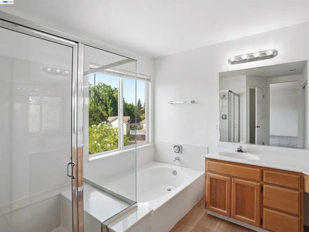 2356 Yorkshire Dr Antioch, CA 94531