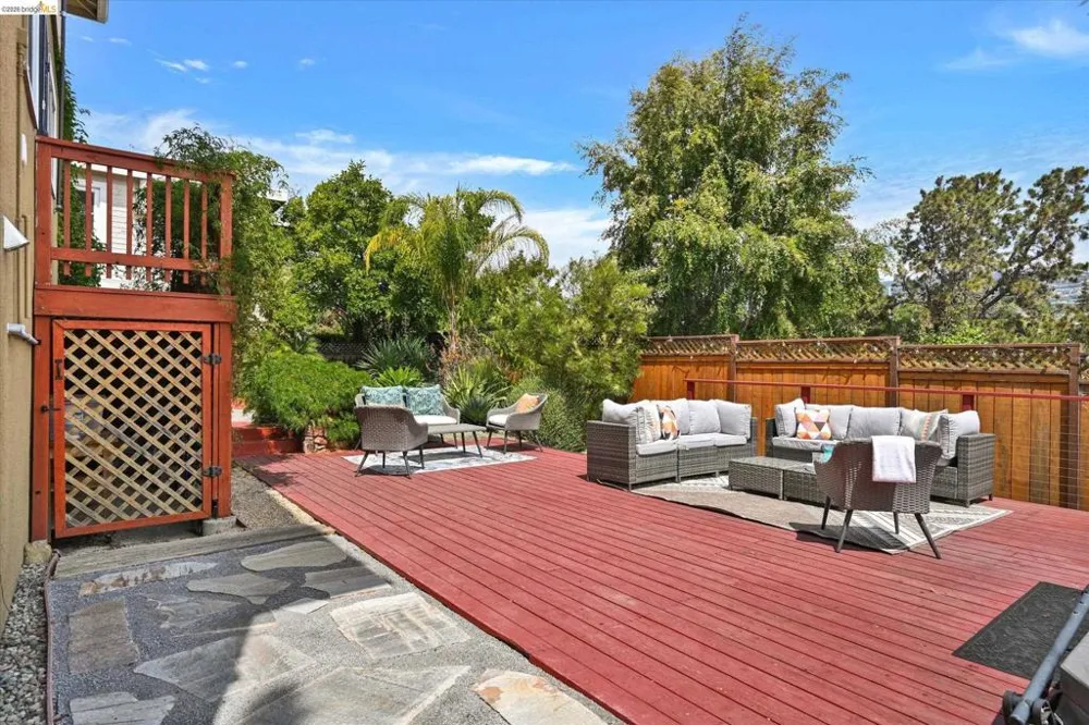 4656 Redding St Oakland, CA 94619