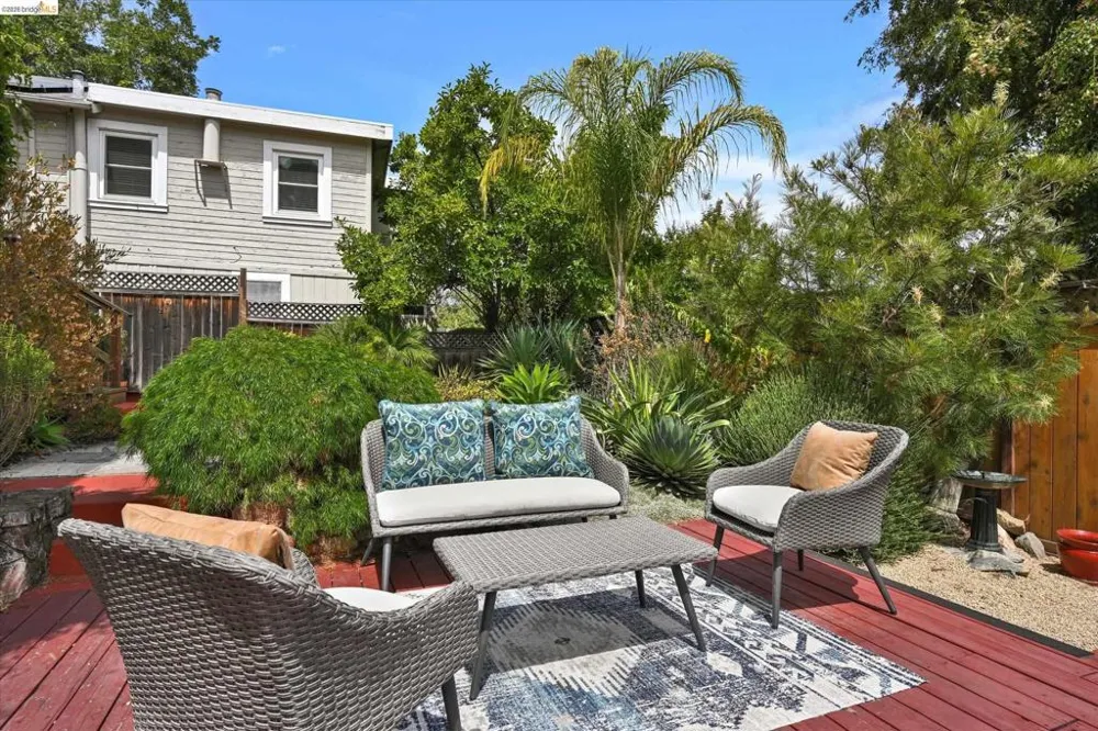 4656 Redding St Oakland, CA 94619