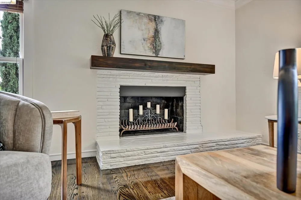 4656 Redding St Oakland, CA 94619