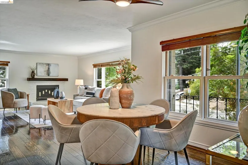 4656 Redding St Oakland, CA 94619