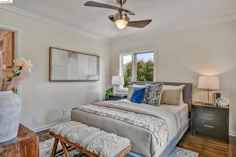 4656 Redding St Oakland, CA 94619