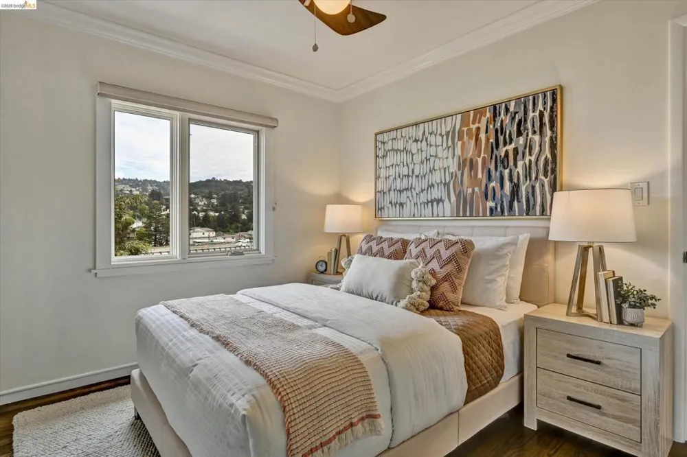4656 Redding St Oakland, CA 94619