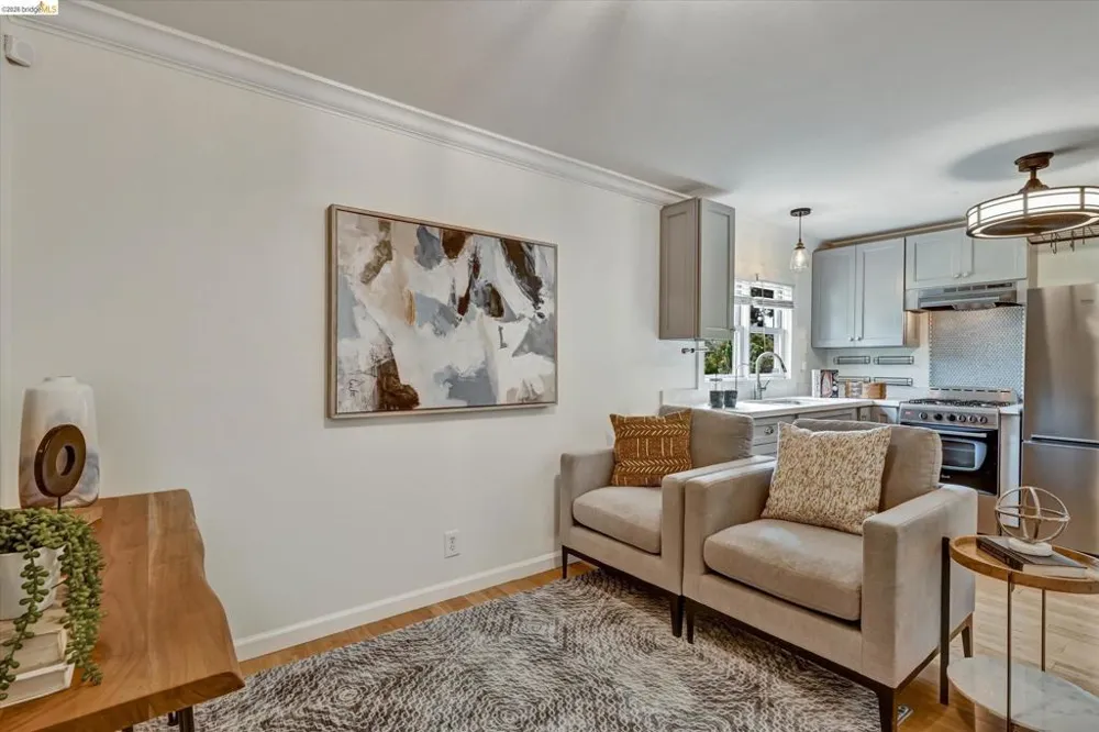 4656 Redding St Oakland, CA 94619