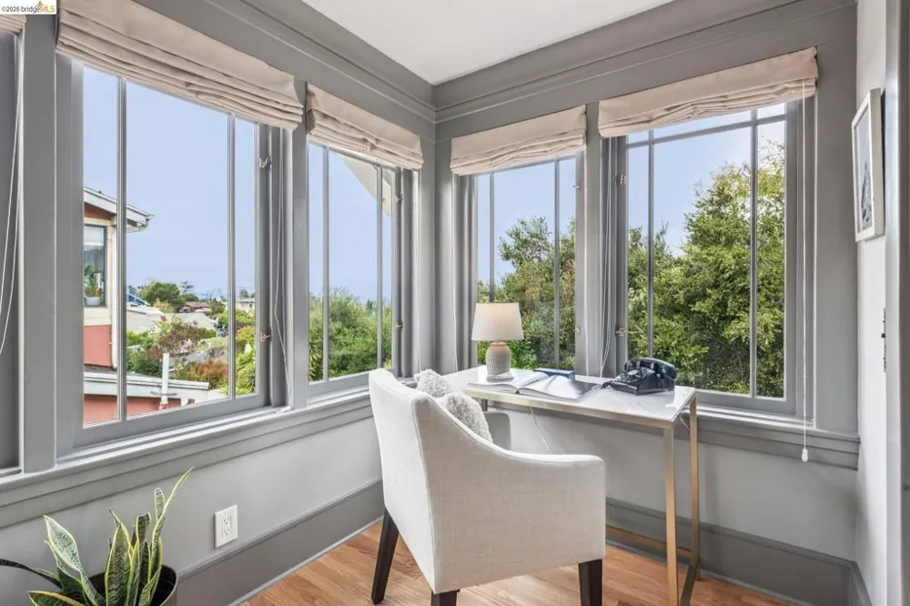 3943 Park Blvd Oakland, CA 94602