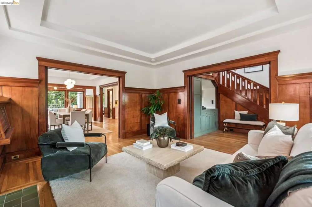 3943 Park Blvd Oakland, CA 94602