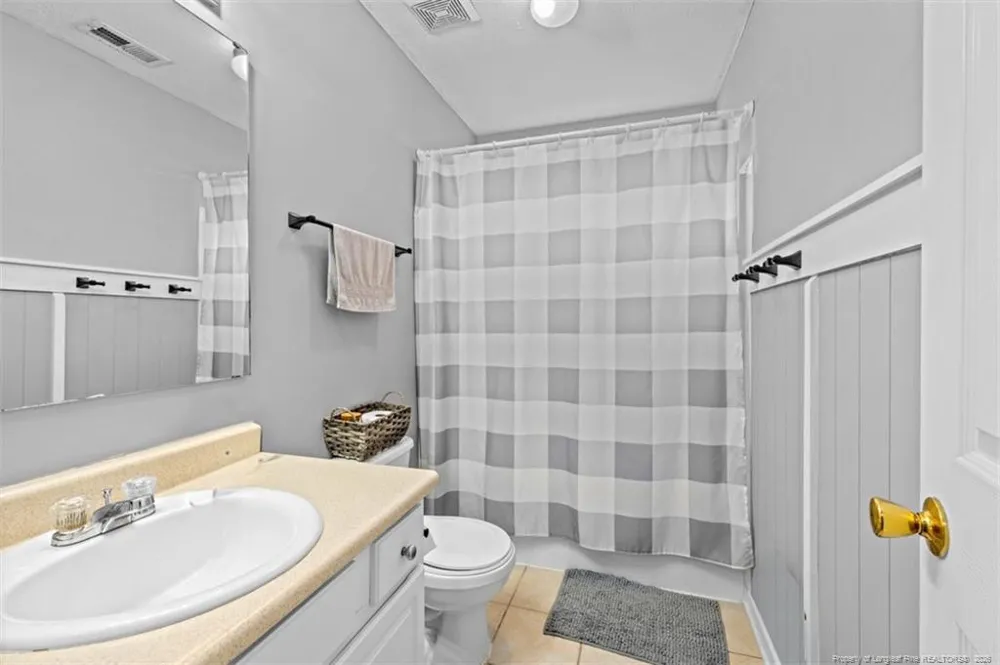 172 Walden Green Drive Raeford, NC 28376