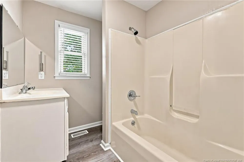 604 Calhoun Street Clinton, NC 28328