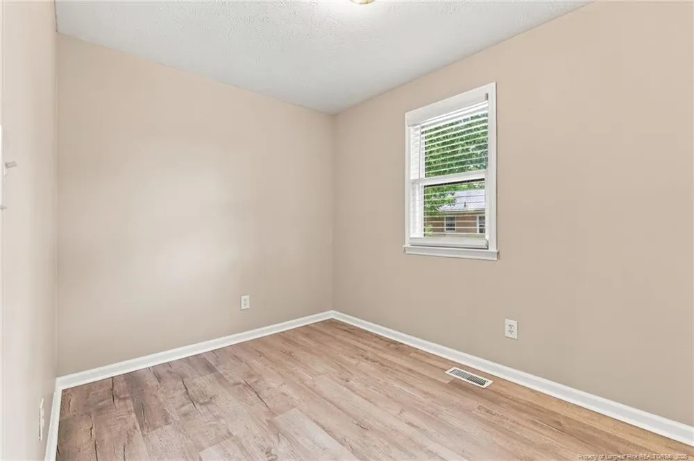 604 Calhoun Street Clinton, NC 28328