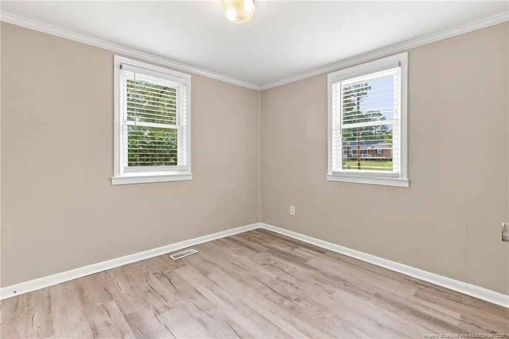604 Calhoun Street Clinton, NC 28328