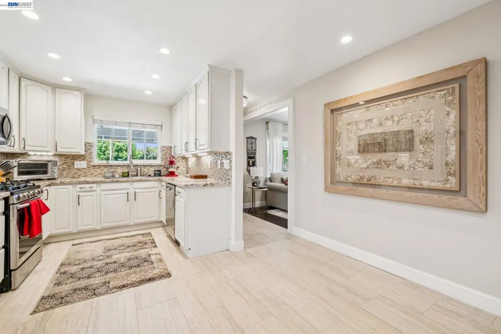 2485 Medallion Dr Union City, CA 94587