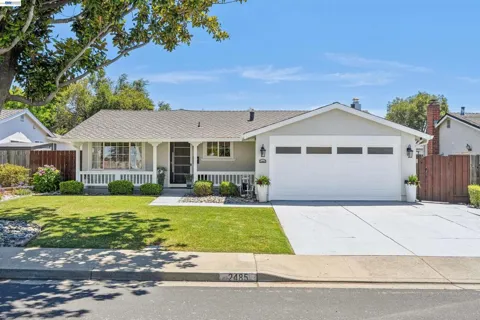 2485 Medallion Dr