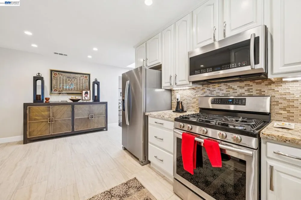 2485 Medallion Dr Union City, CA 94587