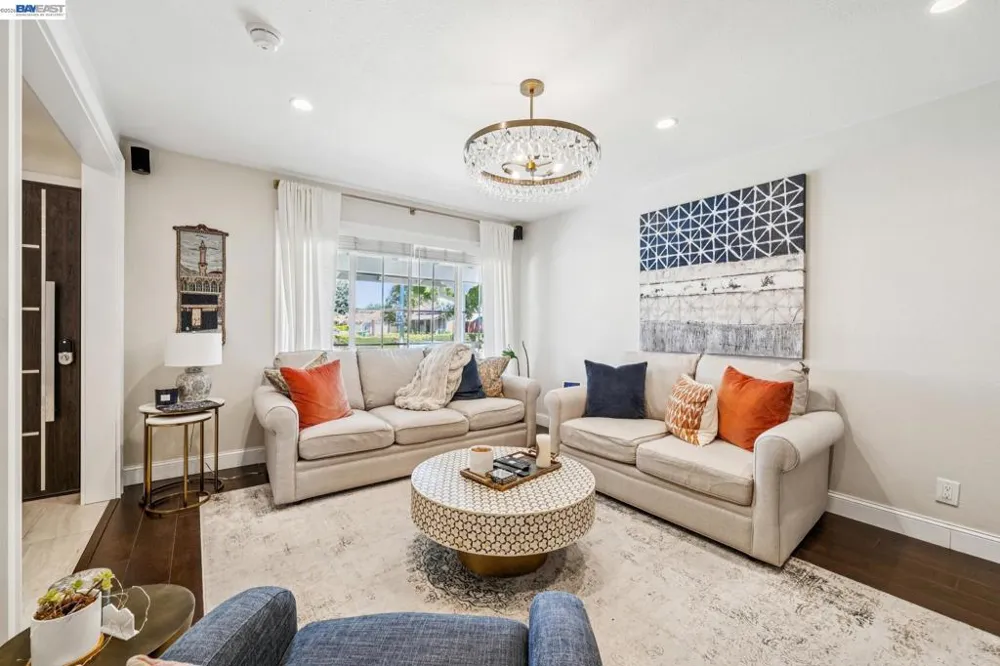 2485 Medallion Dr Union City, CA 94587