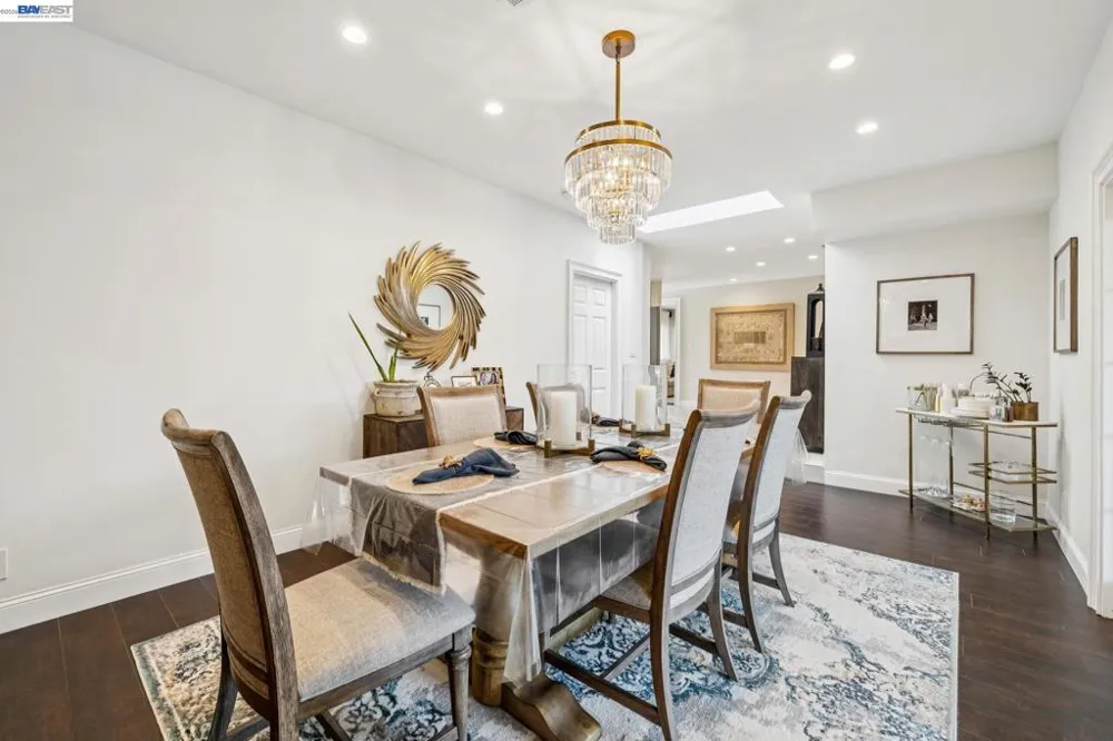2485 Medallion Dr Union City, CA 94587