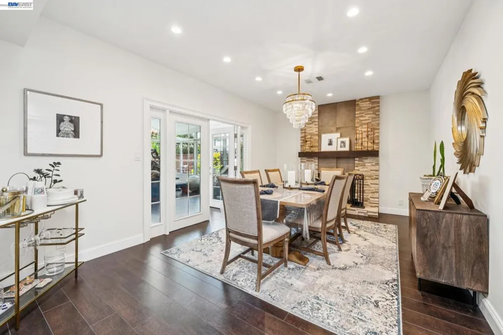 2485 Medallion Dr Union City, CA 94587