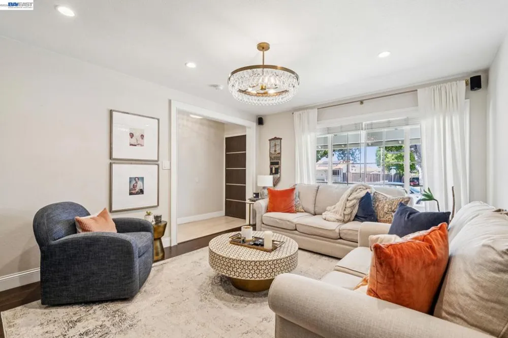 2485 Medallion Dr Union City, CA 94587