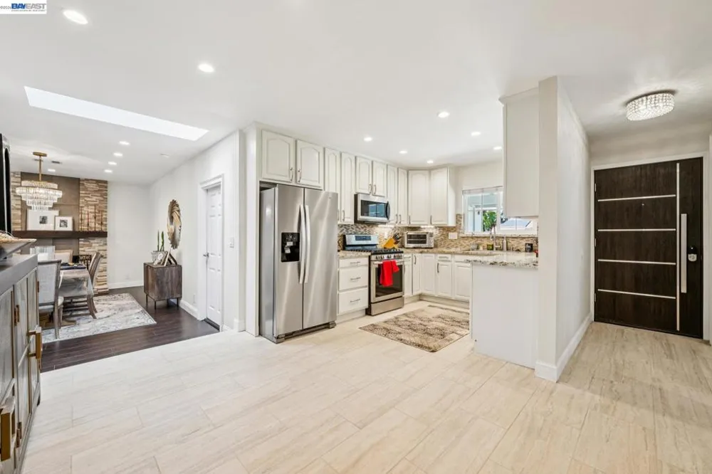2485 Medallion Dr Union City, CA 94587