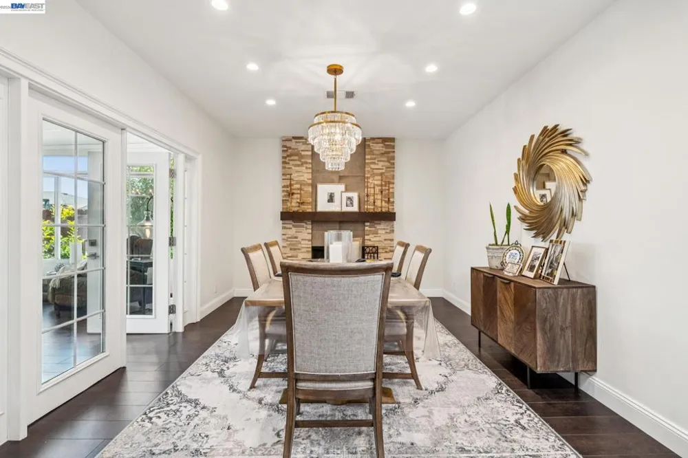 2485 Medallion Dr Union City, CA 94587