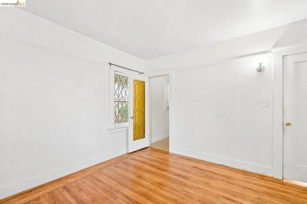 521 Zorah St Oakland, CA 94606