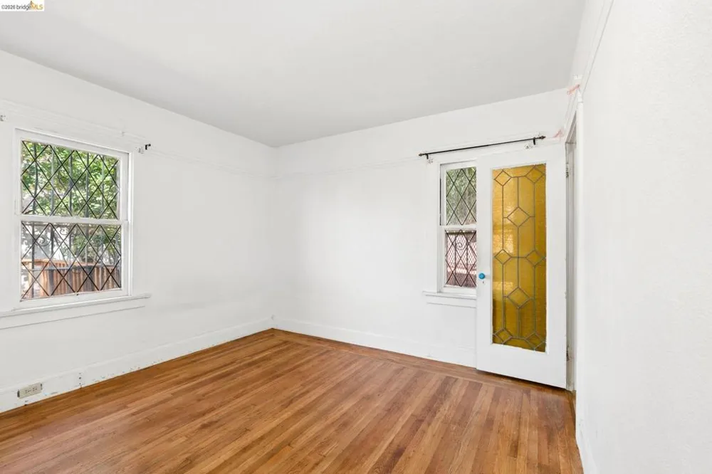 521 Zorah St Oakland, CA 94606