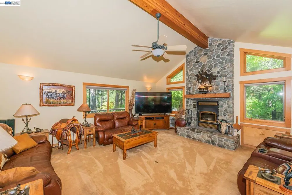 320 Airport Rd Trinity Center, CA 96091