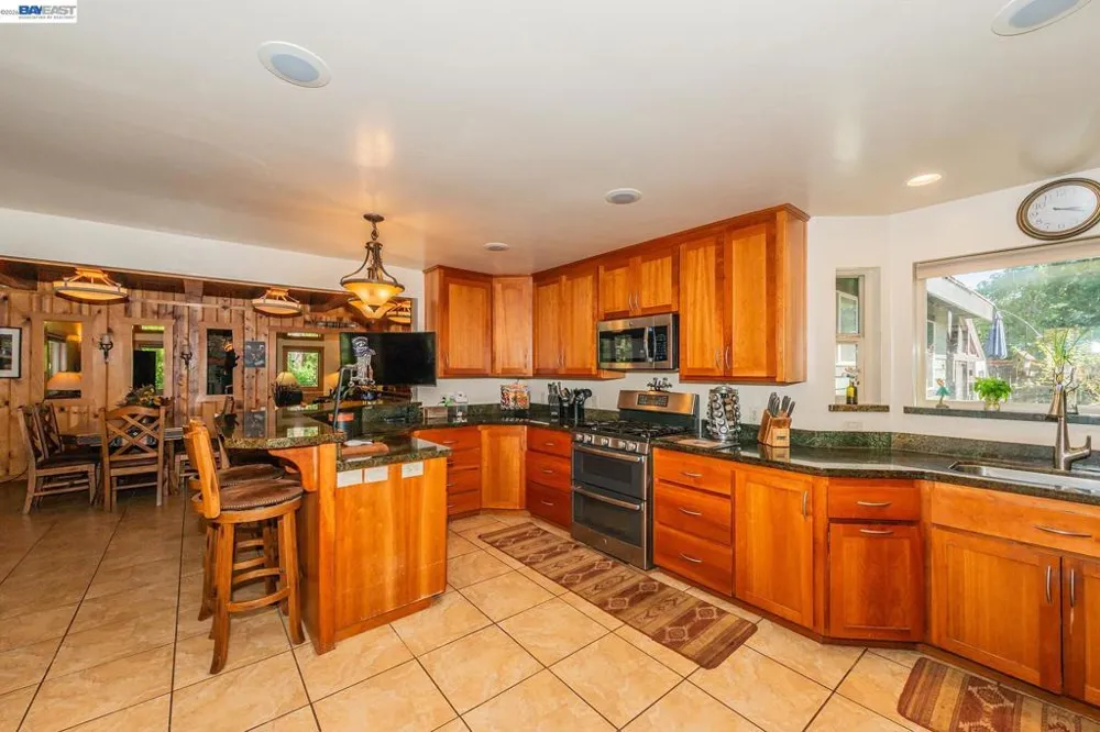 320 Airport Rd Trinity Center, CA 96091