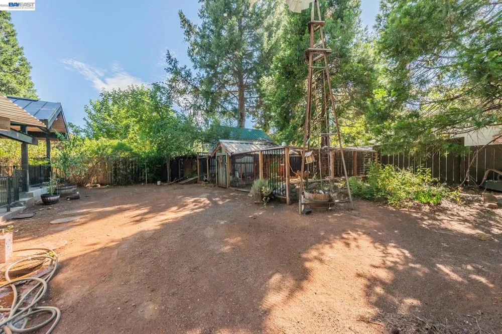 320 Airport Rd Trinity Center, CA 96091