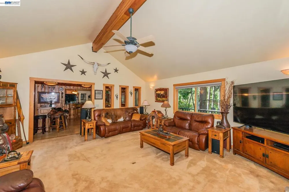 320 Airport Rd Trinity Center, CA 96091