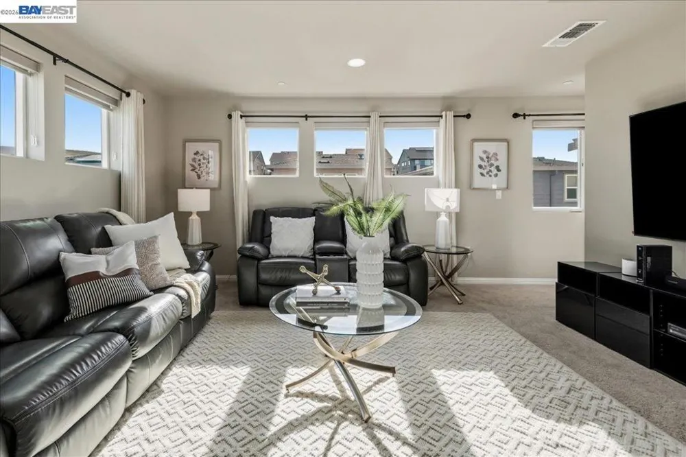 4398 Healdsburg Way Dublin, CA 94568
