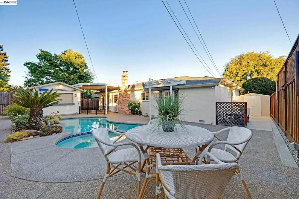 7581 Brighton Dr Dublin, CA 94568