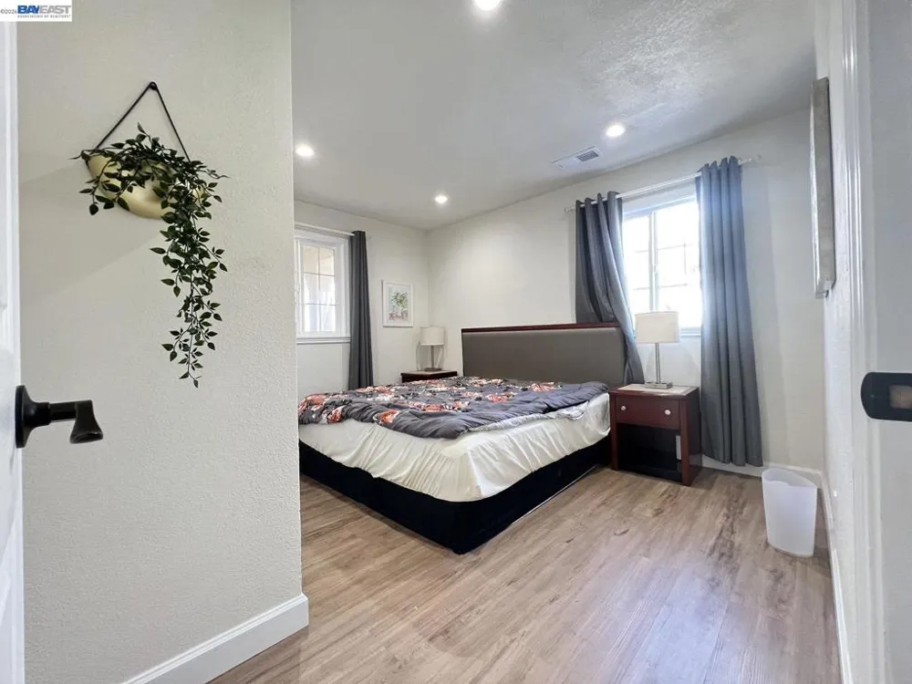 1630 159TH AVE San Leandro, CA 94578
