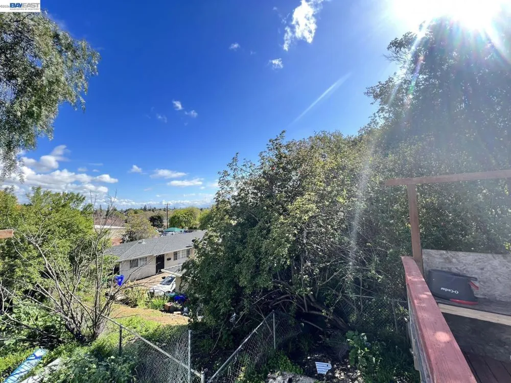 1630 159TH AVE San Leandro, CA 94578