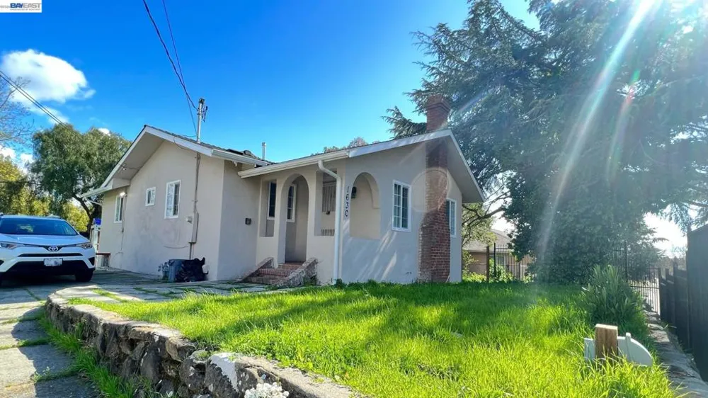 1630 159TH AVE San Leandro, CA 94578