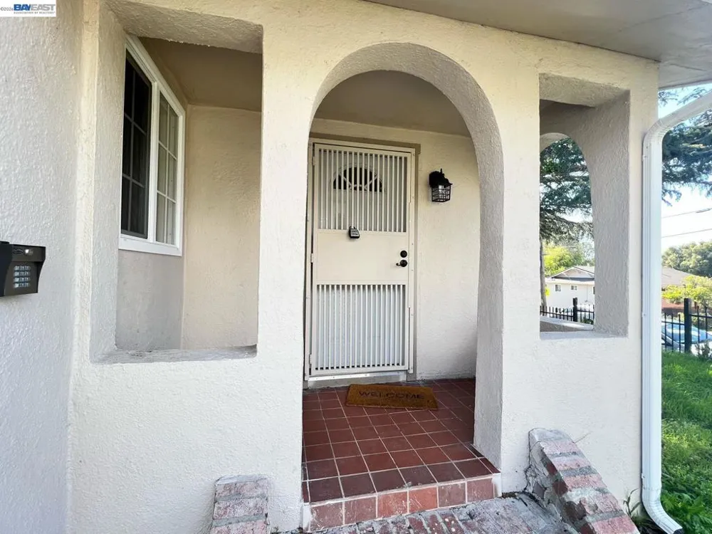 1630 159TH AVE San Leandro, CA 94578